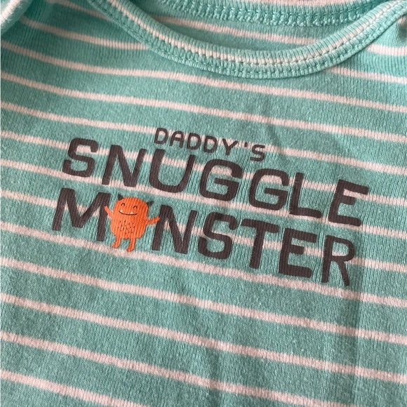 Carter Daddy’s snuggle monster onesie - Picture 2 of 3